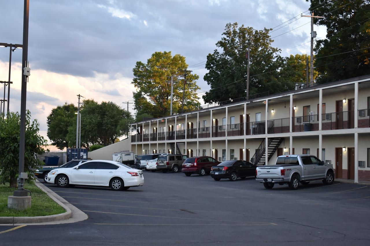 Town House Inn Cap-Girardeau Extérieur photo